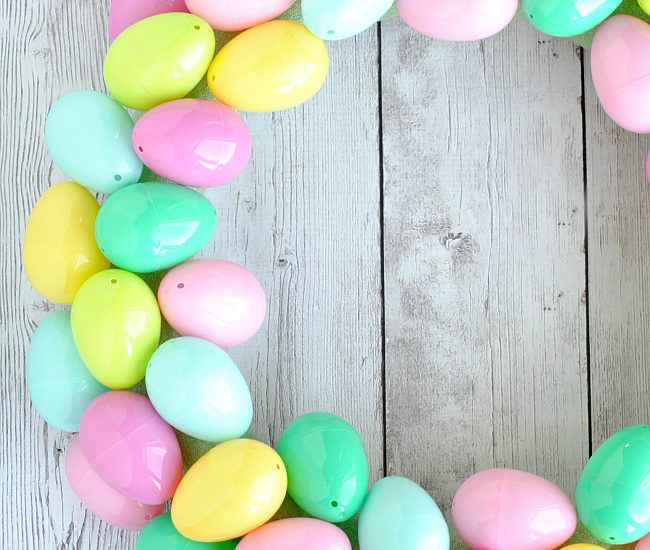 Easy Easter Egg Wreath