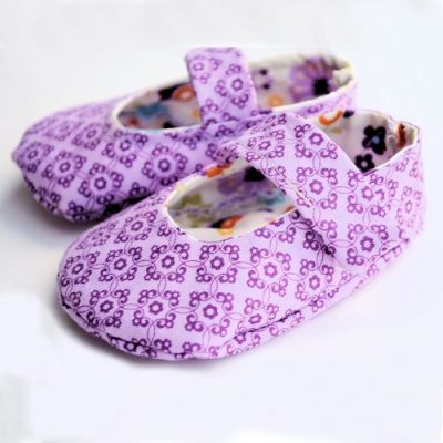 Free baby shoes pattern and tutorial