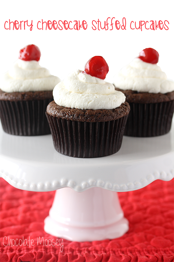 Cherry-Cheesecake-Stuffed-Cupcakes-0243