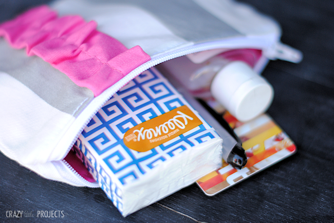 Easy and Cute Zipper Pouch Tutorial