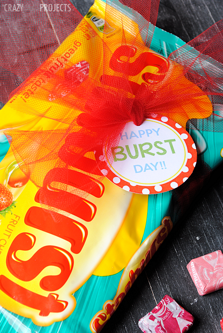 Quick and easy gift idea! This is so cute! Attach a Happy BURST Day Tag to a bag of Starbursts!