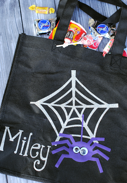 Make Your Own Kids Personalized Trick or Treat Bag