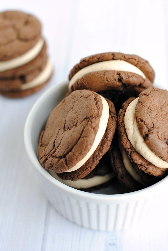 Chocolate Peanut Butter Sandwich Cookies-These cookies are so yummy! Soft chocolate cookies with peanut butter buttercream sandwiched in the middle. #peanutbutter #chocolate #dessert #dessertrecipe #cookies