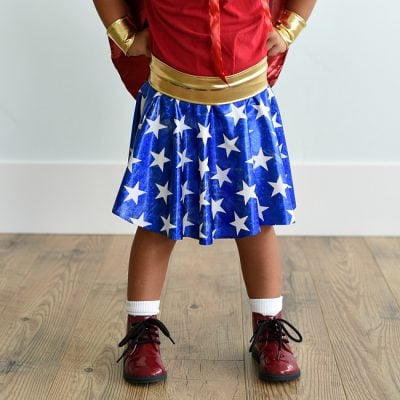 How to Make a Wonder Woman Costume for Kids